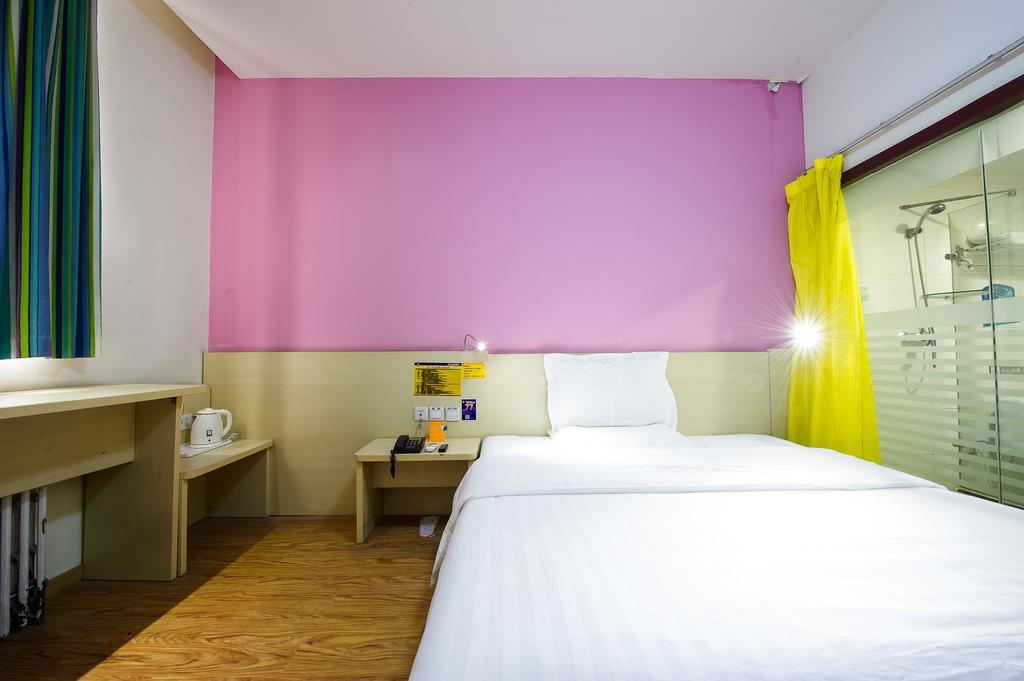 7Days Inn Foshan Coach Terminal Экстерьер фото